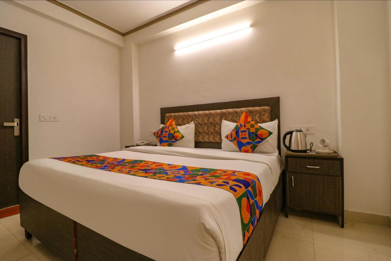 Fabexpress Dolphin International Near Delhi Airport Hotel New Delhi Buitenkant foto