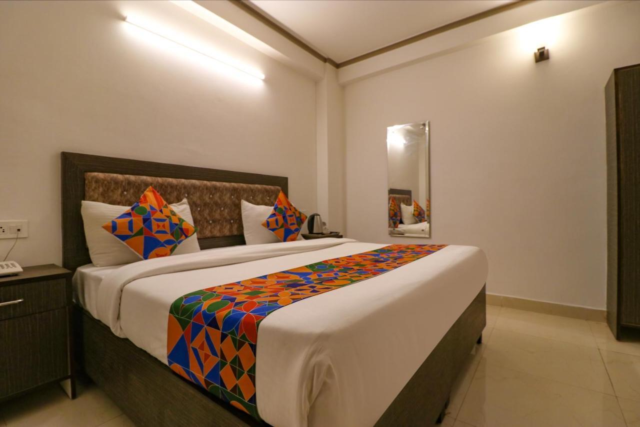 Fabexpress Dolphin International Near Delhi Airport Hotel New Delhi Buitenkant foto